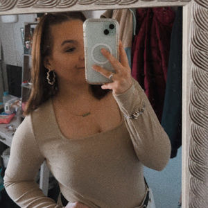 Meet your Posher, Catherine